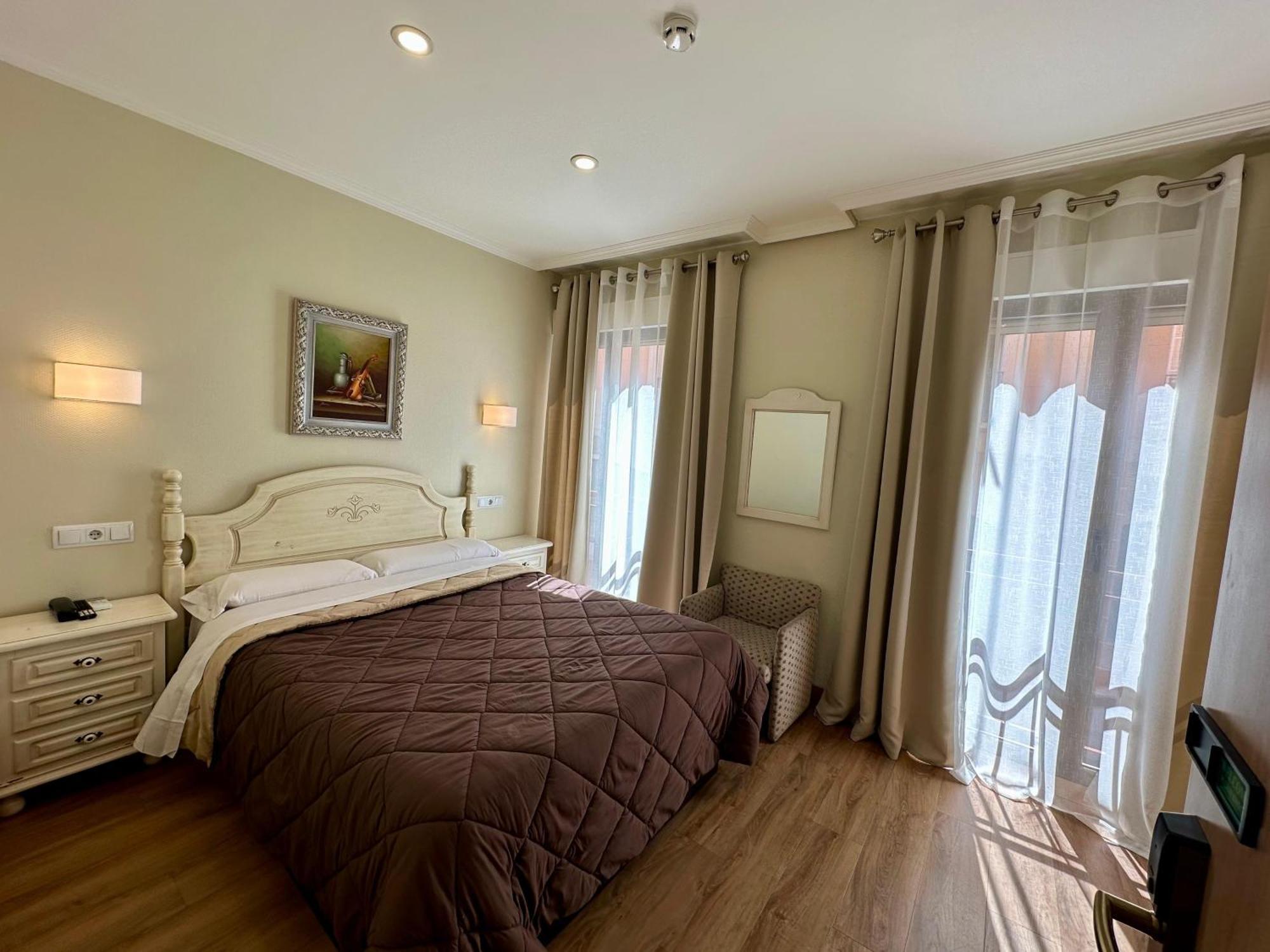Hostal Толедо Екстериор снимка